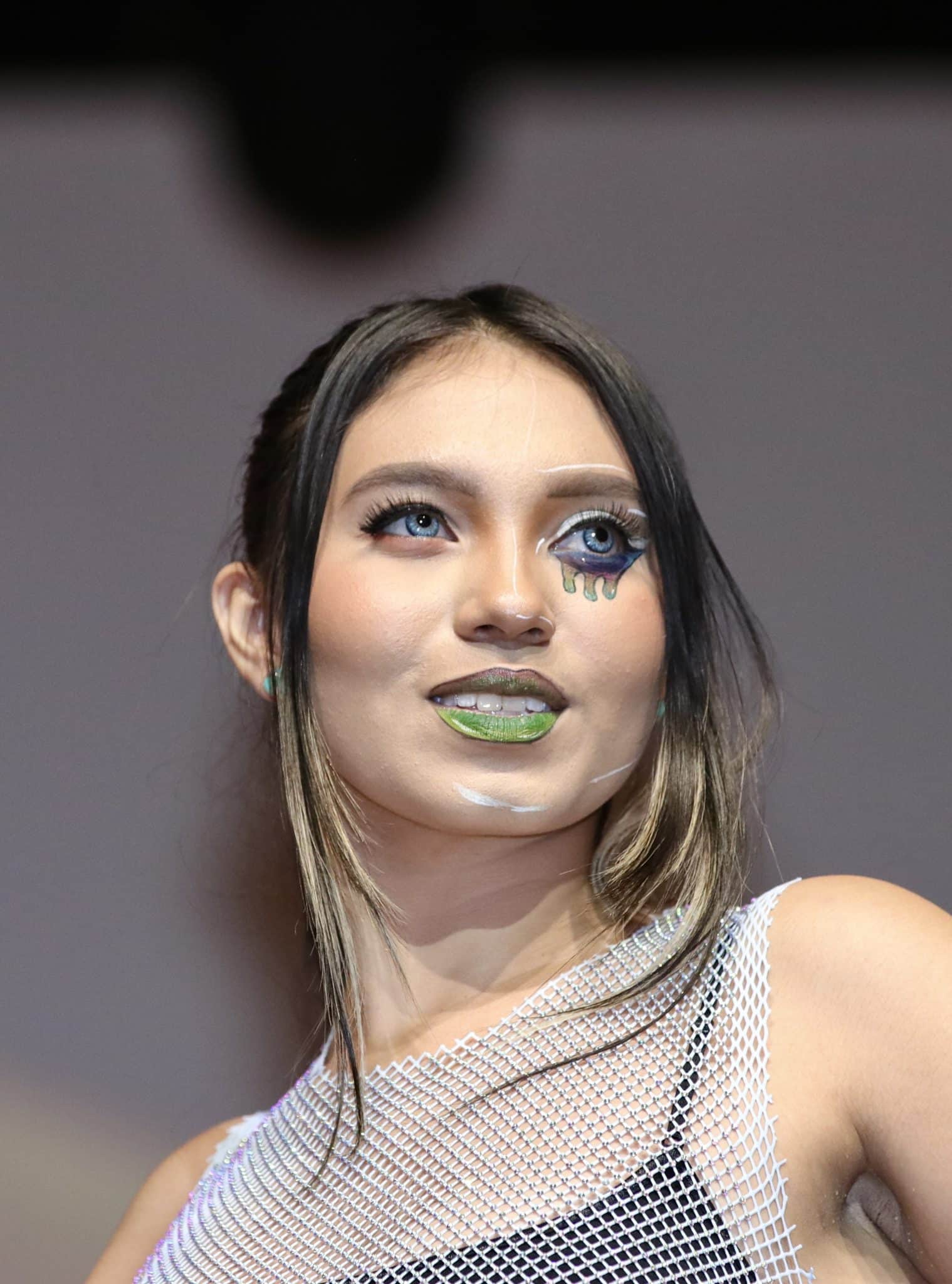 Lentes de contacto de color Lunare, llegan a Costa Rica (Pasarela video)